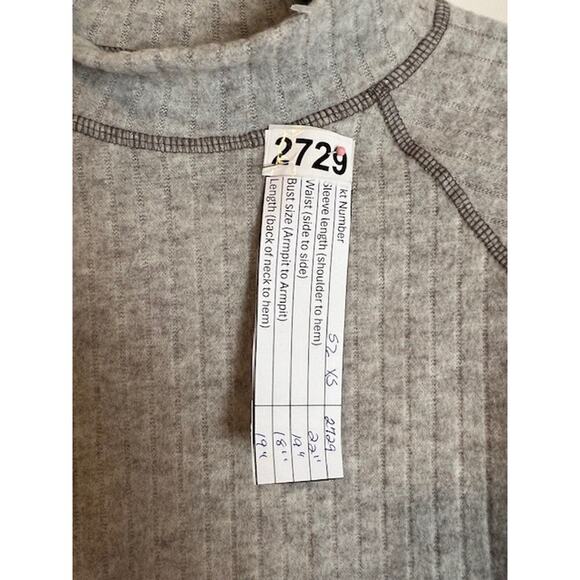 Lush Mockneck Cropped Ribbed Long Sleeve Sweater Plush Heather Grey Size XSmall - Picture 6 of 6